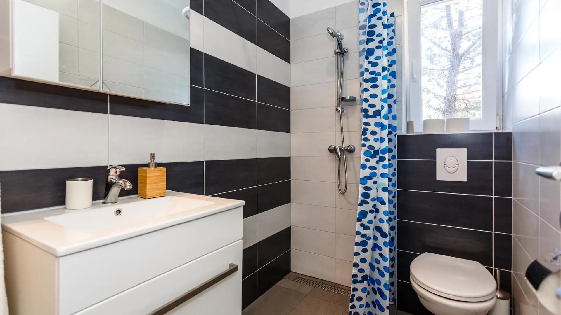 Golden Island Apartments 2 Krk Town