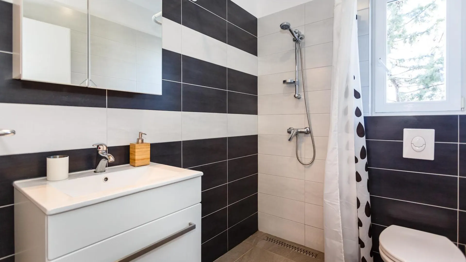 Golden Island Apartments 2 Krk Town 0*,  Croatia